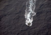 الغواصة المشاركة بالبحث عن الطائرة المفقودة تختصر مهمتها الاولى