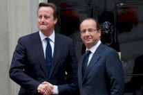 هولاند وكاميرون يدينان بشدة أعمال العنف في اوكرانيا 