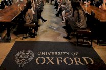 هبوط عدد الأجانب في جامعات انجلترا للمرة الاولى منذ 30 عامًا