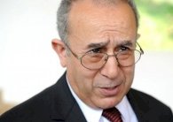 لعمامرة : وجود المراقبين الدوليين يدعم العملية الديمقراطية بالجزائر