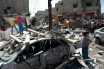 مئة قتيل على الاقل في تفجيري حمص الثلاثاء 