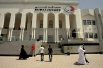 أول محاكمة لخلية من القاعدة في الامارات