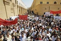 اتهام القوات الأمنية وداعش باستهداف الصحافيين العراقيين