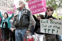 نجوم هوليوود يقاطعون فنادق سلطان بروناي