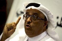  خلفان يختبر الإخوان بالمصحف والويسكي والدولار !