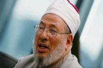 دول الخليج للجزائر: استضيفي القرضاوي لنحلّ مشاكلنا مع الدوحة