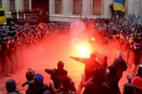 برلين تدعو إلى عقد مؤتمر جنيف ثان لبحث الوضع في أوكرانيا 