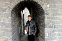  قبر الأب فرانز في حمص القديمة يتحول محجًا للسوريين