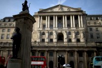 خريجو الجامعات البريطانيون يصبحون من أصحاب الملايين