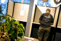 الانتخابات الأوروبية تنطلق في بريطانيا وهولندا