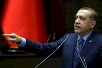 مأساة منجم سوما تؤجج غضب اردوغان ضد الصحافة
