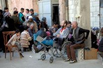 مقاتلون معارضون معتقلون في حمص يخشون انتقام 