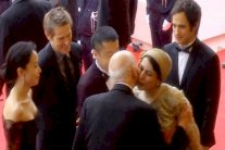 قبلة ليلى حاتمي تثير سخط آيات الله