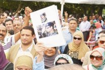 الكويت ترحل 15 مصريًا نظموا مسيرة غير مرخصة مؤيدة للسيسي