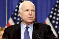 جون ماكين: أميركا تتفرّج وقلبي ينفطر على السوريين