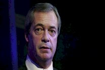 الفائز في الانتخابات الأوروبية في بريطانيا يطلق عملية الخروج من الاتحاد الاوروبي