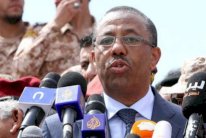 حكومة رأسين في ليبيا: امعيتيق غرباً والثني في بنغازي 