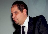 محاكمة الجزائري رفيق خليفة تبدأ الاثنين في فرنسا في غياب المتهم