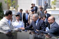 السيسي يكلف محلب بتشكيل الحكومة الجديدة