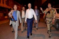 محافظ نينوى يحمل السلاح ومساجدها تدعو لمواجهة داعش