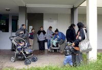 تعاطف واستنكار في فرنسا اثر تعرض فتى من غجر الروم للضرب المبرح