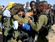 مسيرة احتجاج لمهاجرين غير شرعيين في اسرائيل الى الحدود المصرية