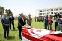 الجيش التونسي يستعد لاكتساح جبال يتحصن فيها متشددون