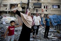 اوباما يعرض الوساطة لإعادة التهدئة بين حماس وإسرائيل