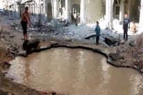  حفر الغارات الجوية تتحول إلى 