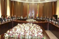 بارزاني: داعش تحتل ثلث العراق وتستخدم أسلحة جيشه