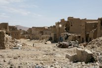 المتمردون الحوثيون يستعدون للانسحاب من مدينة عمران