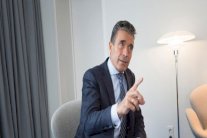 راسموسن يطالب ألمانيا بتعزيز دورها المتعلق بالسياسة الخارجية