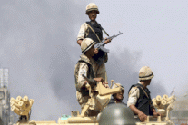 مقتل جندي مصري واصابة اربعة اخرين في هجوم في سيناء