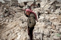 سوريا مستعرة: براميل على درعا والدولة الإسلامية تحارب الأكراد