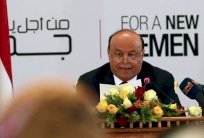 الرئيس اليمني يقيل قائدي منطقتين عسكريتين