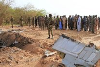 المغاربة وجدوا حطام الجزائرية والفرنسيون نقلوا صندقوها الأسود