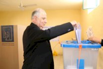 تصاعد حرب مواقف بين متنافسين شيعة على رئاسة الحكومة