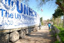 بريطانيا ترحب بوصول المساعدات للاجئين داخل سوريا