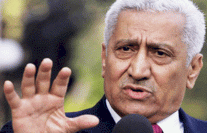 النسور يدعو لعدم نقل معركة فلسطين لتكون بين الأردنيين