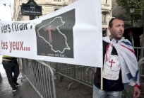 تظاهرة في باريس دعما لمسيحيي العراق