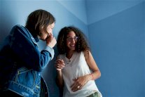 وزير تركي: ضحك المرأة ينتقص من عفتها!