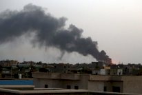 السفير البريطاني في ليبيا يغادر البلاد لاسباب امنية