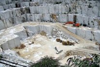 عائلة بن لادن تستحوذ على محاجر توسكاني العريقة للرخام