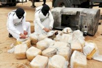 إعدام سعوديين دينا بالقتل وتهريب المخدرات