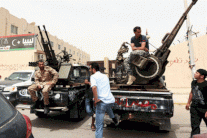 بريطانيا تبدأ إجلاء رعاياها من ليبيا 