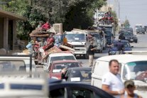 أكثر من 1700 لاجئ سوري في عرسال يعودون الى سوريا 