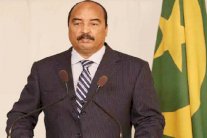 ولد عبدالعزيز يبدأ 