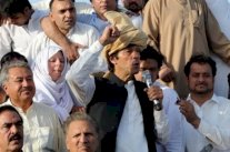 السلطات الباكستانية تغلق جميع مداخل إسلام آباد تحسبًا من التظاهرات