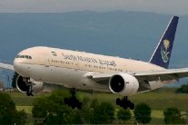 عراك بالأيدي بين القبطان والمضيف يؤخر إقلاع طائرة سعودية