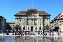 سامي كنعان أول رئيس غير سويسري لبلدية جنيف